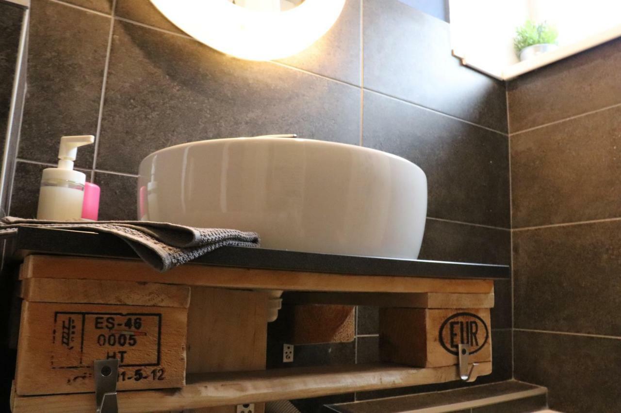 Ava apartment,speed Wi Fi,Netflix,between bus&train station Zagreb Buitenkant foto